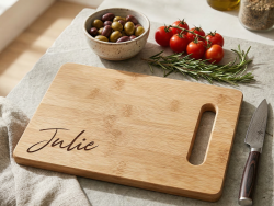 Personalised bamboo cutting board